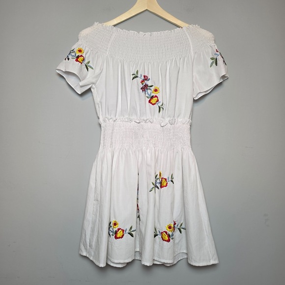 Unbranded Dresses & Skirts - Floral Embroidered Smocked Off Shoulder Mini Dress White Size Small